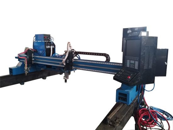 ໂລຫະເຫລໍກເຫລໍກກ້າ CNC Plasma Cutter / Cutting Machine for Steel Mild
